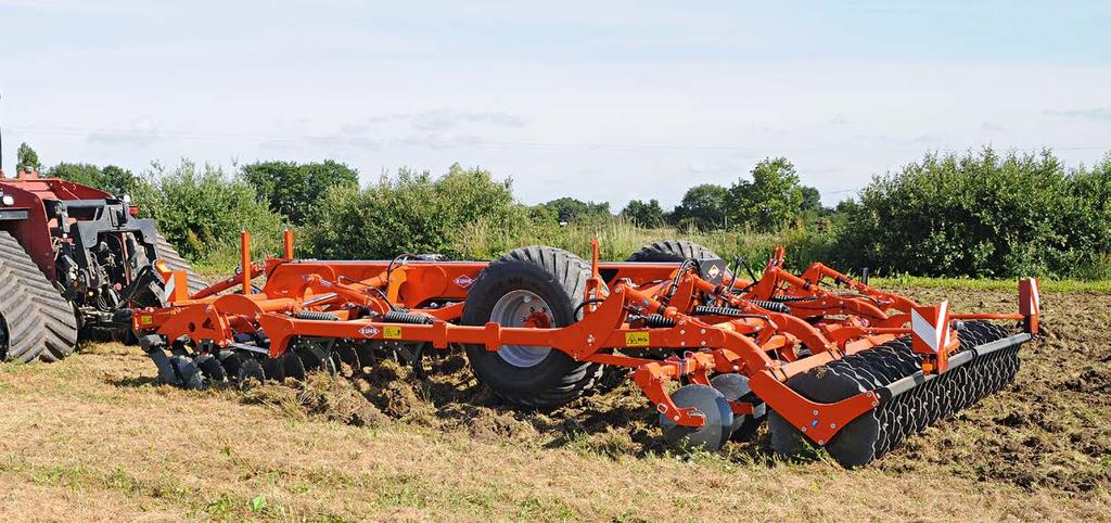 STOPPELBEWERKING EN GROND LOSMAKEN IN ÉÉN WERKGANG 7 tot 10 cm 20 tot 35 cm 60 tot 80 pk Uw grond moet diep bewerkt worden zonder de grondlagen te veel te vermengen.