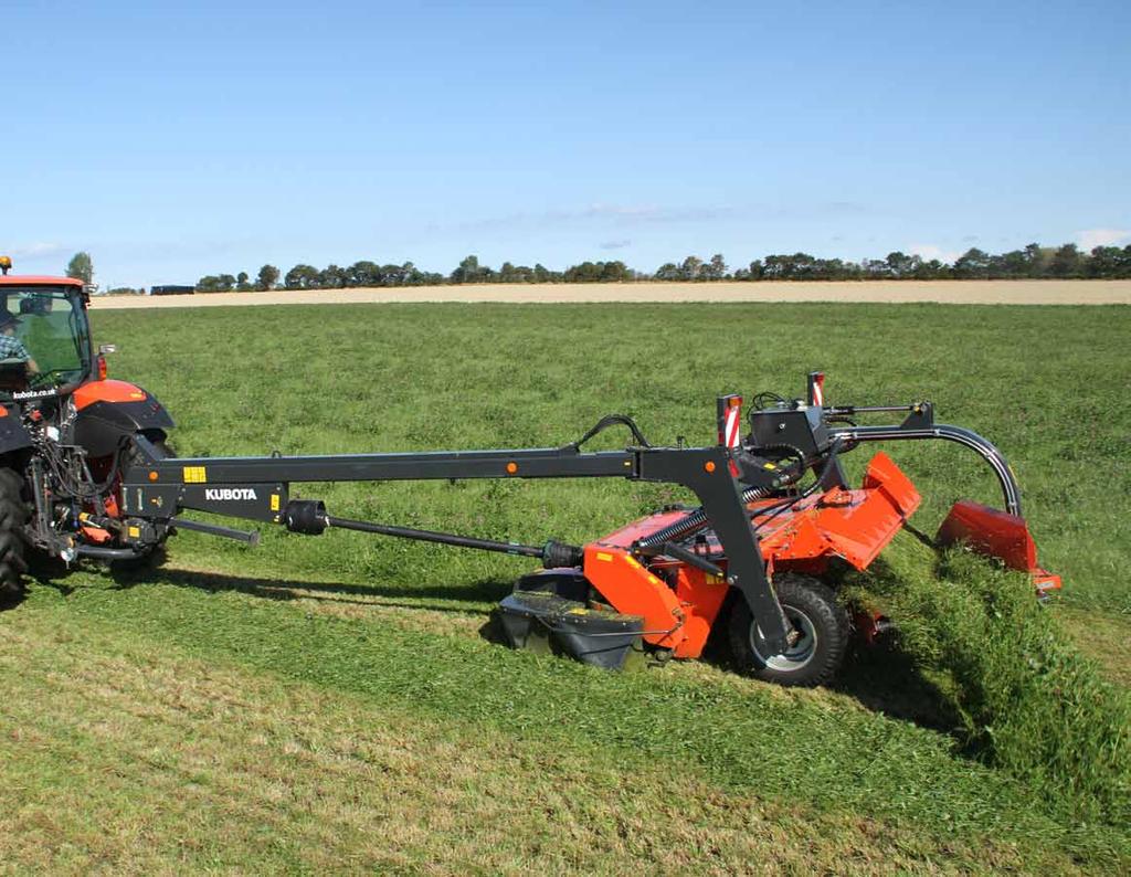 VOORBEREID ONGEAC KUBOTA 8000-8500 14 Flexibel inzetbaar met afvoerband Een echte luxe oplossing voor het verzamelen van het gras op één zwad is de hydraulische afvoerband.