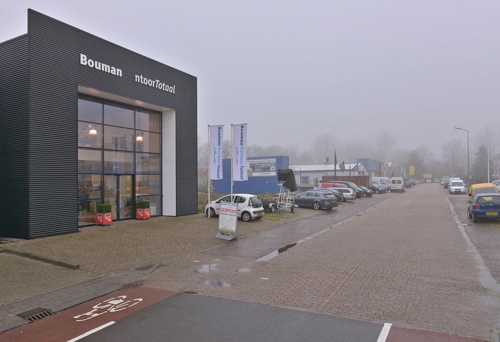 Op het bedrijventerrein "Baskensburg te Vlissingen bieden wij een uiterst representatief bedrijfsgebouw aan.