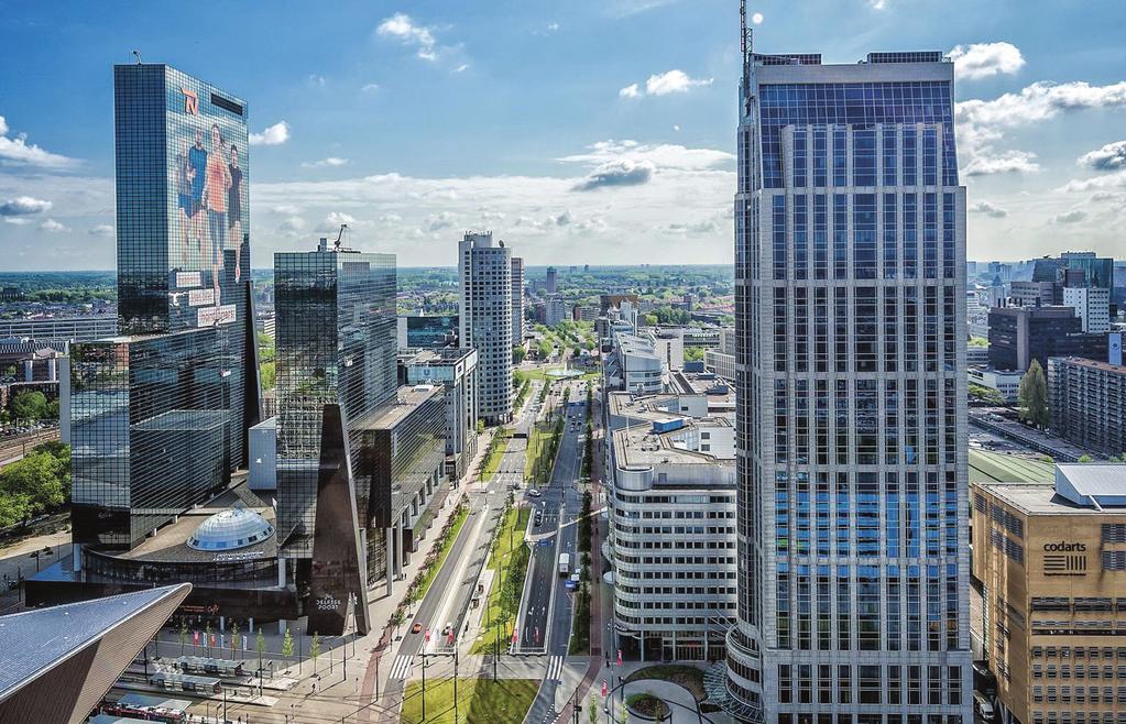 Hoogbouw Hoge gebouwen worden door het Bouwbesluit als een bijzondere categorie beschouwd. Voor deze gebouwen wordt eenzelfde niveau van brandveiligheid geëist als voor reguliere gebouwen geldt.