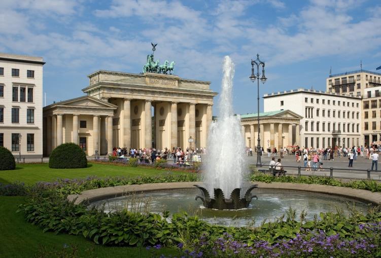 Achtergrondinformatie Berlijn, de hoofdstad van Duitsland, is een stad met een flinke geschiedenis.