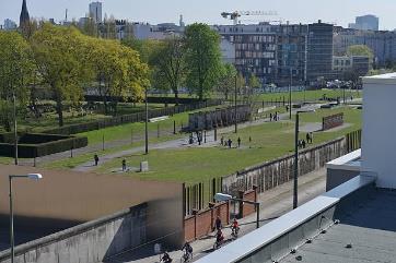 verzamelen Rotes Rathaus, vertrek met eigen bus naar hotel 18:30 uur avondeten in