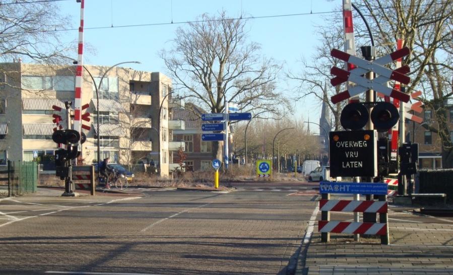 De fietsers die richting het zuiden rijden, hebben vooral een herkomst of bestemming in Borne zelf (80%). Slechts een deel heeft een herkomst of bestemming via de N742 ten zuiden van de snelweg.