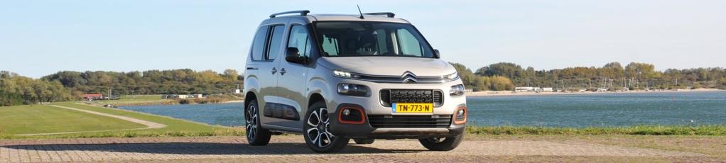 Citroën Berlingo Ieder nadeel heeft zijn voordeel Autotest Een bedrijfswagen heeft duidelijke nadelen: de aankleding is spartaans en alles draait om functionaliteit.