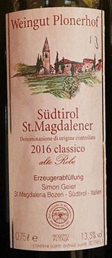 Magdalener Classico alte Rebe 2016, Weingut Plonerhof, Simon Geier 90% schiava en 10% lagrein 60 tot 80 jaar oude stokken op de zuidoostelijke