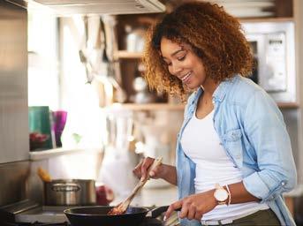 Hout werkt Moderne keuken met warme uitstraling Wat vindt u van het prachtige contrast bij de keuken Toronto?