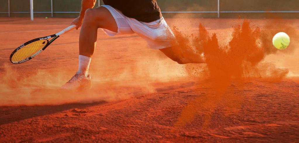 Padel Padel wordt vooral beoefend op de KNLTB verenigingen en hoort daarom bij tennis en de KNLTB. KNLTB biedt sinds eind vorig jaar workshops aan tot Padel instructeur-3.