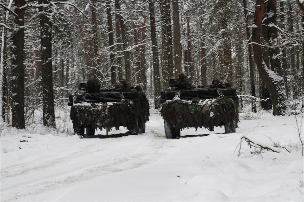 Litouwen De nieuwe lichting Nederlandse militairen draaide een oefenprogramma om te wennen aan het terrein en de