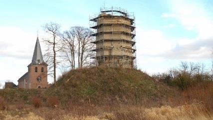 Als schrijver schreef hij aan het hof van het hof van de Loonse graaf Lodewijk I en de Duitse keizer Frederik