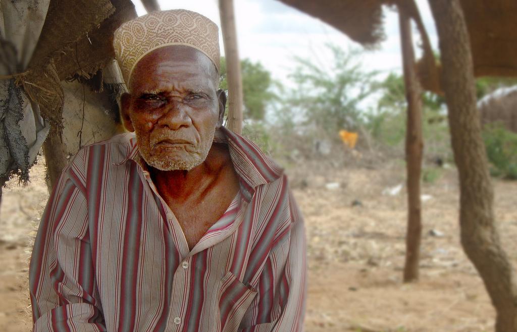 Alleen God weet waarom dit gebeurt Ik heb nog nooit zoiets meegemaakt in mijn leven. zegt de 84-jarige Jaro Bagumu.