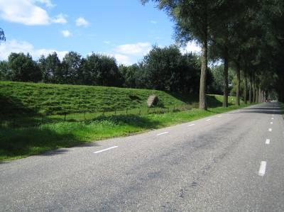 Tevens zal de ingang van het terrein