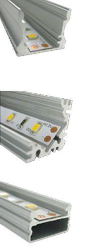 E-light LED Strips LED LED strips Deze strips zijn van een zeer hoogwaardige kwaliteit. De binding is bekend of te wel de kleur staat vast en is in vele versies beschikbaar.