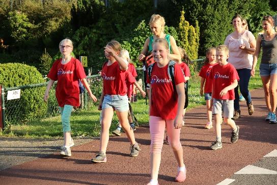 Woensdag Woensdag Route 03 km Start Skeelerhuus 1. Over het terrein van de skeelerclub naar de uitgang via het hek Splitsing met de 5 en 10 kilometer 2. LA 3-sprong Kommerseweg 3.