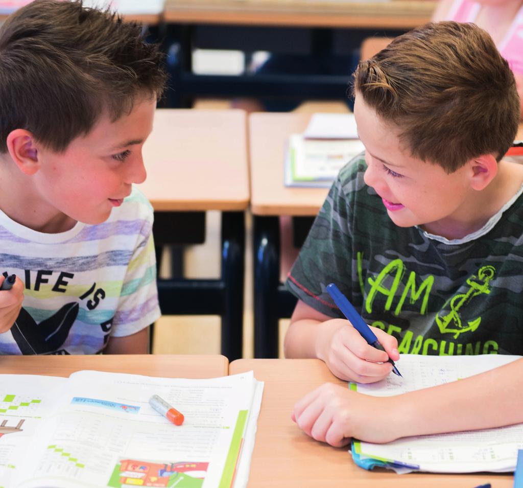 Mei 2018 18 30 1 2 3 4 5 6 Dodenherdenking Bevrijdingsdag 19 7 8 9 10 11 12 13 Deze maand verkeersmaand Kinderboerderij ochtend kleuters Hemelvaartsdag, alle leerlingen vrij Alle leerlingen vrij