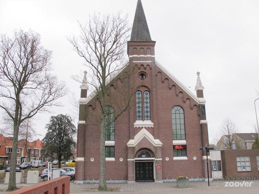 Pasen 2017 Donderdag 13 april vieren we Pasen op school. We hebben die dag een continurooster. De kinderen eten dan op school en zijn om 14:00 uur uit.