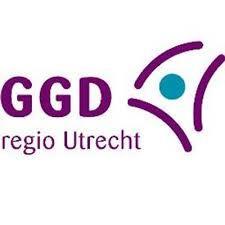De schoolverpleegkundige van de GGD Midden Nederland Alle 2e en 4 e klassers in Nederland krijgen een gezondheidsonderzoek uitgevoerd door de jeugdgezondheidszorg.