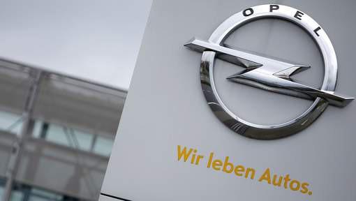 Opel wil nummer twee in Europa worden GM-dochter Opel wil ten laatste in 2016 uit de rode cijfers klimmen.