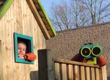 KINDERHUISJE Kinderhuisje met terras Afmetingen: