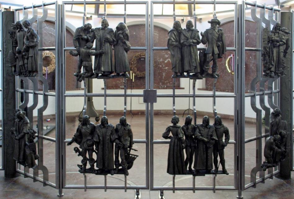 Toen men bij de herdenking van Comenius 300 ste geboortedag in 1892 in het Naardense stadhuis een tentoonstelling inrichtte, zal men niet hebben gedacht dat men hier 125 jaar later in het