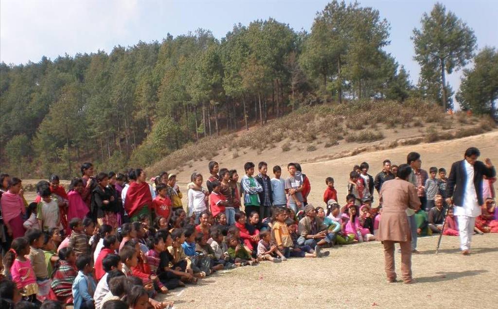 Straattoneel met als doel bewustwording van disability en de kracht van mensen met een handicap in Kavre district Donoren Sinds de oprichting in 2007, is Giesbers Groep onze inspirator en