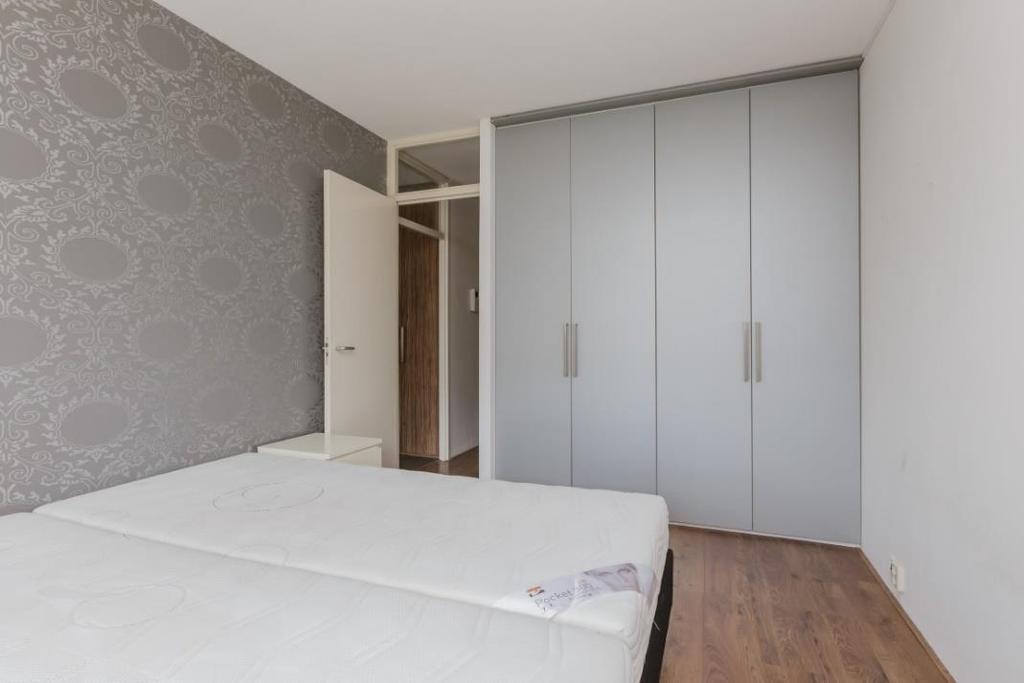 Deze kamer beschikt over bijna 12m² aan woonoppervlakte en kan