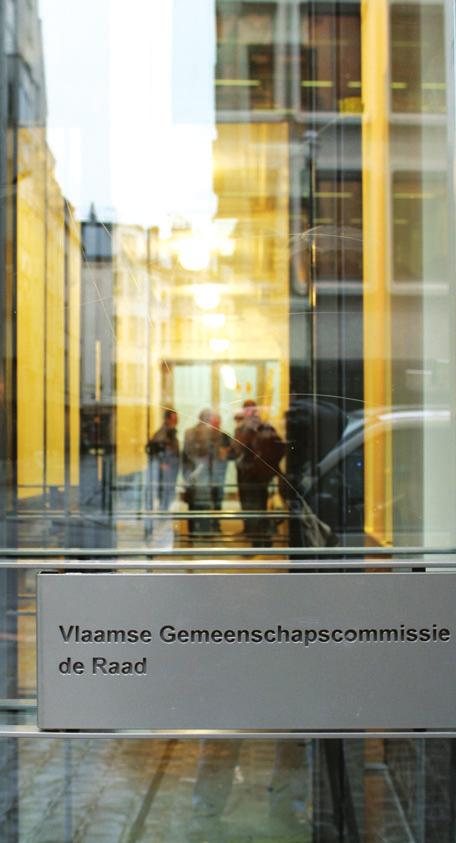 Daarnaast exposeert de Raad van de VGC zeven kunstwerken uit de befaamde Dexiacollectie: Het Muntplein te Brussel van Paul Maas, Kanaal te Brussel van Charles Dehoy, De boekbinder van Fernand Wéry,
