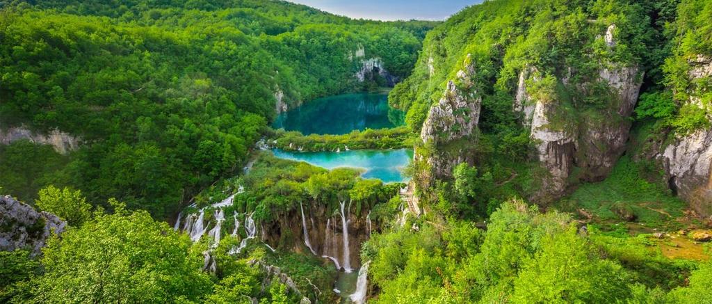 De ideale formule is om in de omgeving een lekker restaurantje te bezoeken en na een deugddoende nachtrust de Plitvice meren te verkennen.