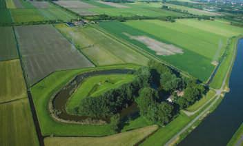 7 NATIONALE LANDSCHAPPEN Investeringen in de restauratie van forten, zoals in de Stelling van Amsterdam, maken dat in sommige Nationale Landschappen de investeringen per oppervlakte-eenheid