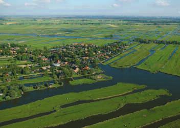 NAUUR EN LANDSCHAP NATUUR EN LANDSCHAP Dit eerste deel van de Natuurbalans 2005 gaat in op de vraag hoe het gaat met het Nederlandse landschap en de Nederlandse natuur.