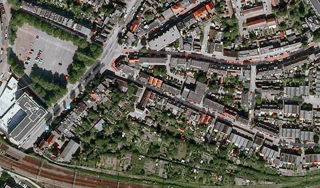15 1 INLEIDING In opdracht van Rielerweg Deventer v.o.f. is door Voortman Ingenieurs een akoestisch onderzoek uitgevoerd voor de realisatie van 6 woningen aan de Rielerweg 25-31 te Deventer.