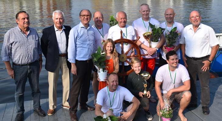 Prachtig weer op de 22 ste walvissloepenrace met volop ambiance en spannende wedstrijden. Met 13 inschrijvingen was deze editie opnieuw een succesvolle uitgave.