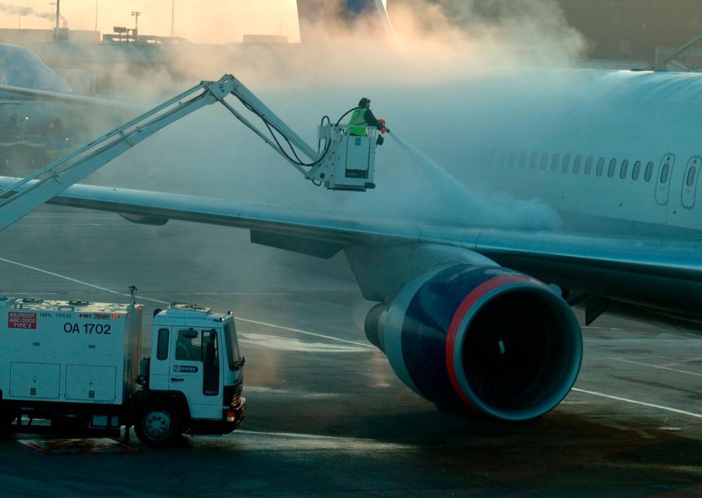 Veilig en gezond werken Op Schiphol zijn veel bedrijven actief. Verschillende inspecties en instanties houden toezicht op de activiteiten van deze bedrijven.