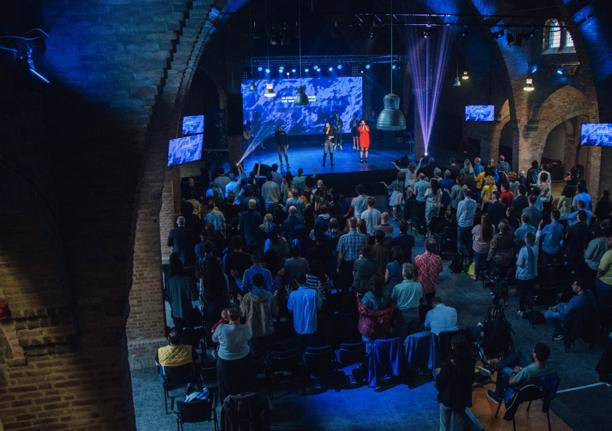 Best Life Church Utrecht Enige tijd geleden hebben wij een kerk gekocht in Utrecht. Wij waren op zoek naar een installatiepartner voor licht en geluid.