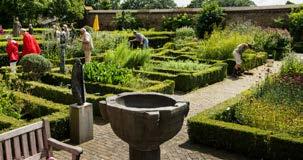 Een gastvrije en inspirerende ontmoetingsplek zijn waar bezoekers kennis kunnen nemen van de waarden waar het MRK Uden voor staat en waar zij ervaringen en kennis kunnen delen.