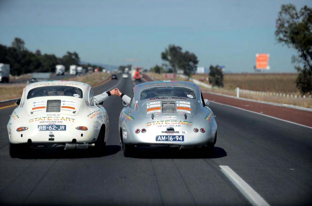 RACNG LA CARRRA PANAMRCANA gens zeer welkom. e weg van Aguascalientes naar Zacatecas was korter dan de route van eerdere racedagen, maar makkelijker was het allerminst.