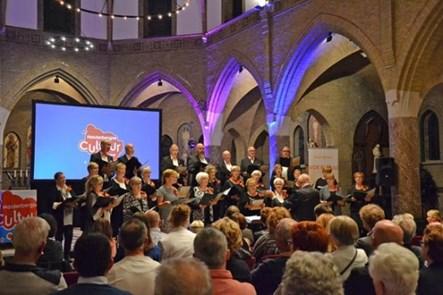 KBO -Brabant sluit daarbij aan met een bijzonder kerstconcert op 14 december in Hoeven met o.a. een optreden van het gemengd koor Vox Populi.