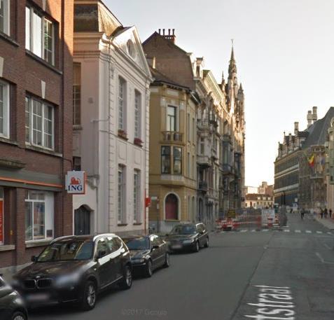 Om de Borluutstraat, nu Belfortstraat te kunnen aanleggen hebben ze