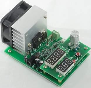 Specificaties van de ZHIYU Multifunction Constant Current Electronic Load: -Voedingsspanning: 12 V De elektronische last heeft zelf voeding nodig om te kunnen werken.