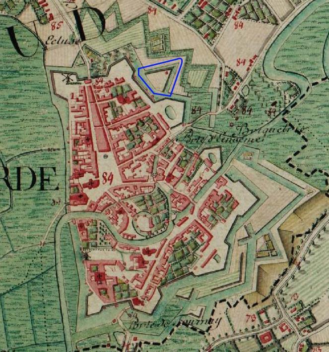 In 1746 werd beslist de buitenste versterkingen af te breken. Er werd aanbevolen het sluizensysteem intact te bewaren om overstromingen van de Schelde tegen te gaan.