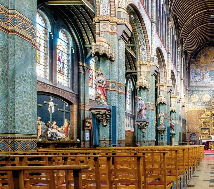 Buiten het centrum 38 SINT-ANTONIUSKERK/ BROEDER ISIDOOR Deze 19e eeuwse, prachtig beschilderde kerk geniet bekendheid vanwege de zalig