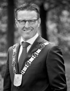 Voorwoord Burgemeester Laarbeek Welkom in Lieshout, lust voor het oor en het oog Harmonieën, fanfares en slagwerkgroepen uit de regio Veghel zijn te gast in Lieshout, in onze gemeente Laarbeek.