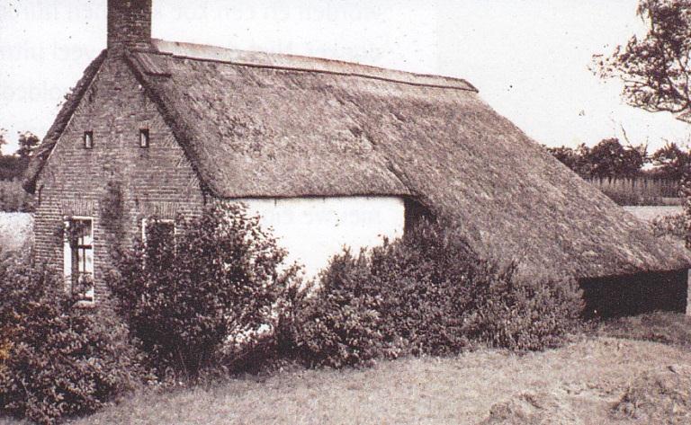 Kolonisten, die goed boerden maakten kans op promotie naar een grotere boerderij 2. In 1819 wordt het koloniedorp Frederiksoord uitgebreid met nieuwe kolonistenwoningen.