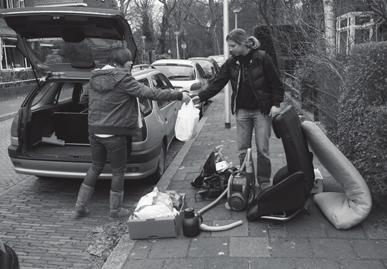 dat uit ander onderzoek is gebleken dat de mensen die in hun eentje een woning zoeken een kleinere kans hebben om binnen twee jaar hun verhuiswens te realiseren dan degenen die samen een woning