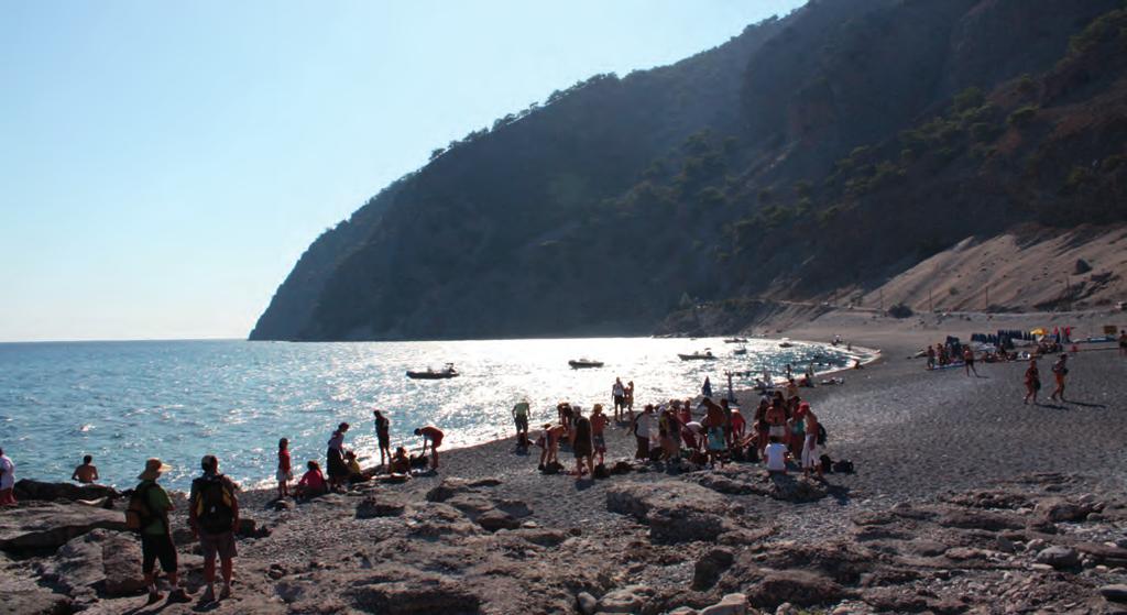 PROGRAMMA: Dag 1 Vlucht Brussel Chania en transfer naar het plateau van Lassithi. Dag 2 Avga Kloof Een eerste wandeling in de Avga kloof.