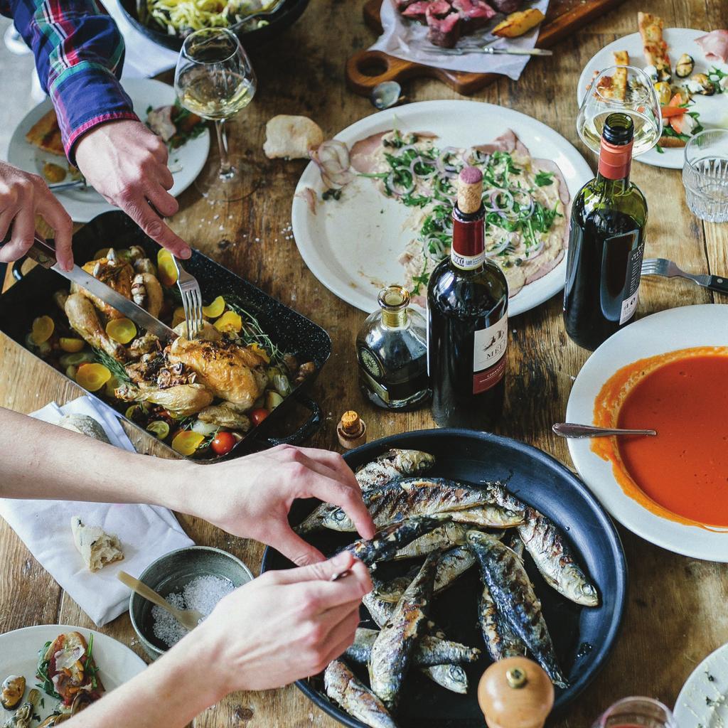 FAMILIETAFEL 8-50 personen Italië en haar fantastisch uitgebreide eetcultuur gaan hand in hand.