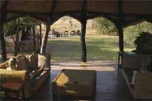 ) Optie 3 Hwange - Bomani Safari Camp Bomani Safari Camp ligt in een privé reservaat op de grens van het zuidelijk deel