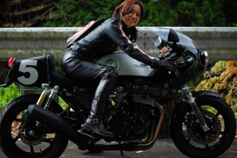 10 Redenen waarom je een vrouw met een motorfiets moet daten. Een partner kiezen is iets zeer gevoelsmatig en je hebt het niet altijd helemaal in de hand.