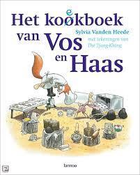 Beste ouders, Groep 3 is op bezoek geweest in de bibliotheek op school. Er was een grote pan met letters. Die hadden allemaal te maken met Vos en Haas.