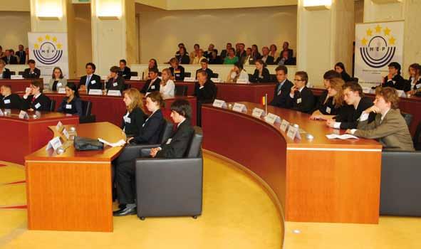 8 De volgende stap was de oprichting van Stichting MEP Limburg in 2005, waardoor in 2006 de eerste Limburgse MEP Conferentie georganiseerd kon worden in Maastricht.