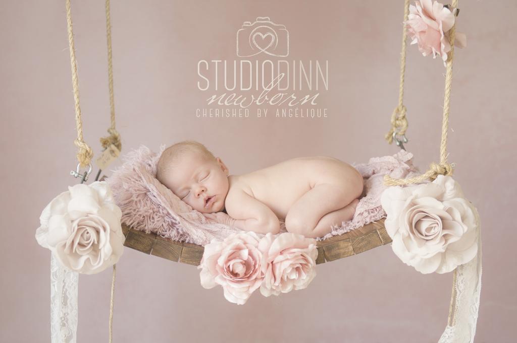 Prijzen De prijzen voor newbornshoots zijn hoger dan gewone fotoshoots. Na deze shoot zal u ook onmiddellijk begrijpen waarom.